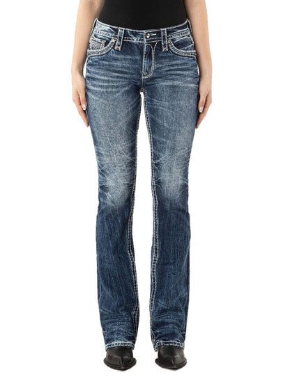 RP3146B203 02 RP3146B203 Vorne mit Model Weiss