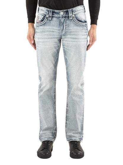 RP3923J200 Jeans Vorderansicht mit Model auf weißem Hintergrund
