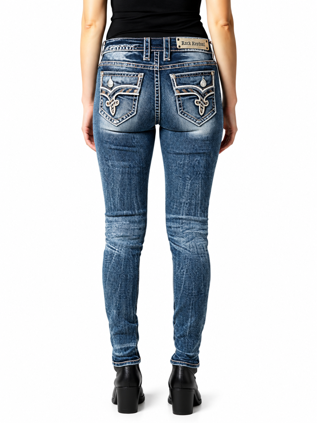 RP2615S207 03 RP2615S207 Hinten mit Model Weiss