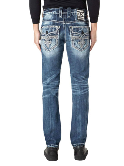 RP3849A202R Jeans Rückansicht mit Model auf weißem Hintergrund