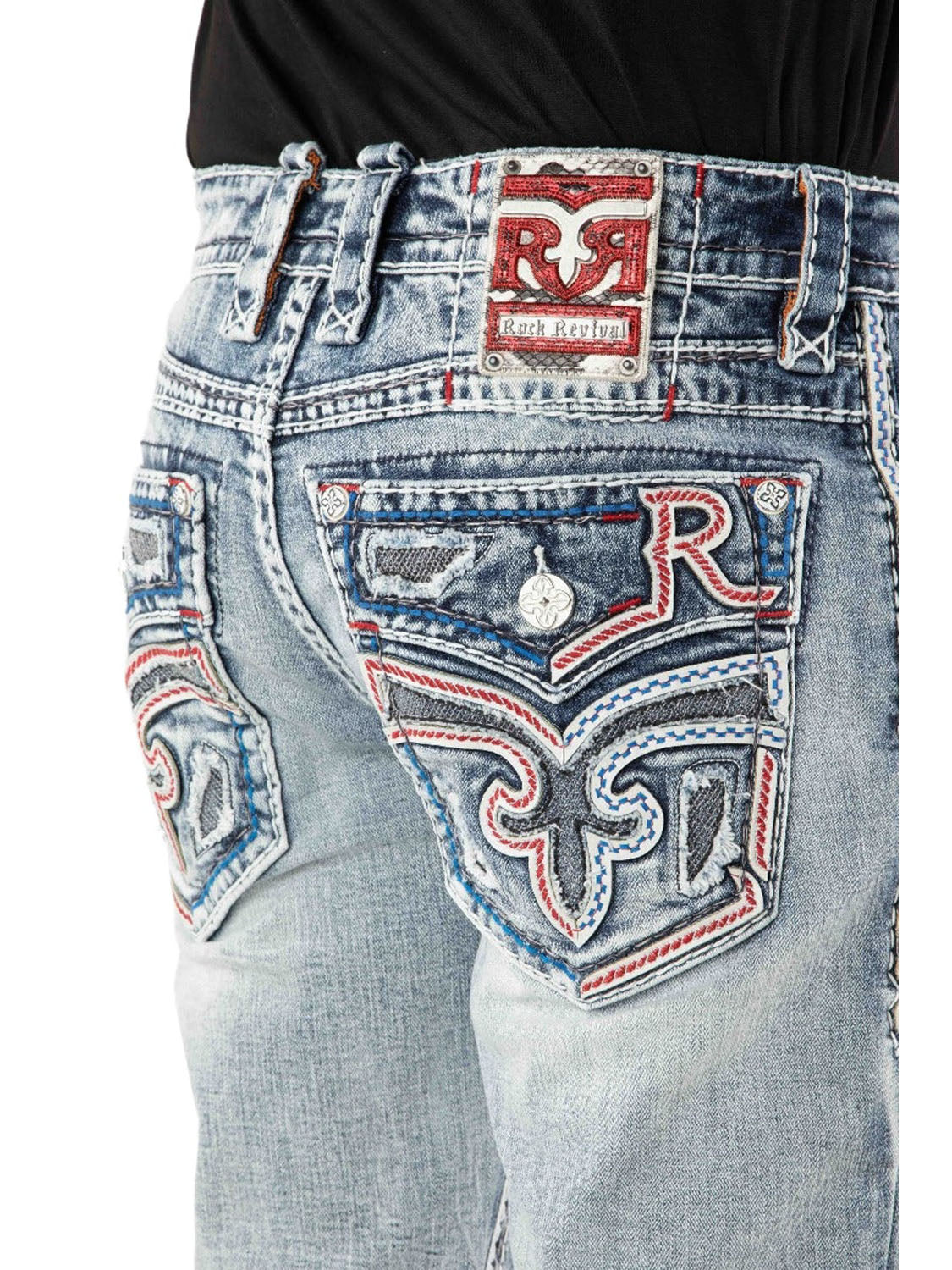 RP3923J200 Jeans Detail der Gesäßtasche auf weißem Hintergrund