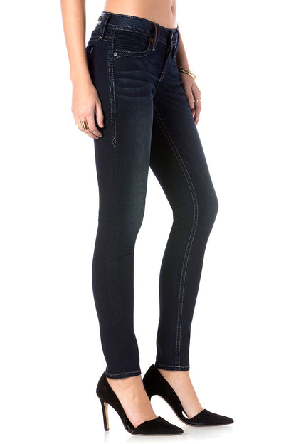 Dunkelblaue, enge Skinny-Jeans für Damen aus Stretch-Denim mit schmalem Bein und Reißverschluss vorne.