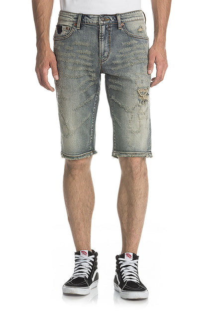 Hellblaue Vintage-Shorts mit ausgefranstem Saum und Destroyed-Details aus Denim.